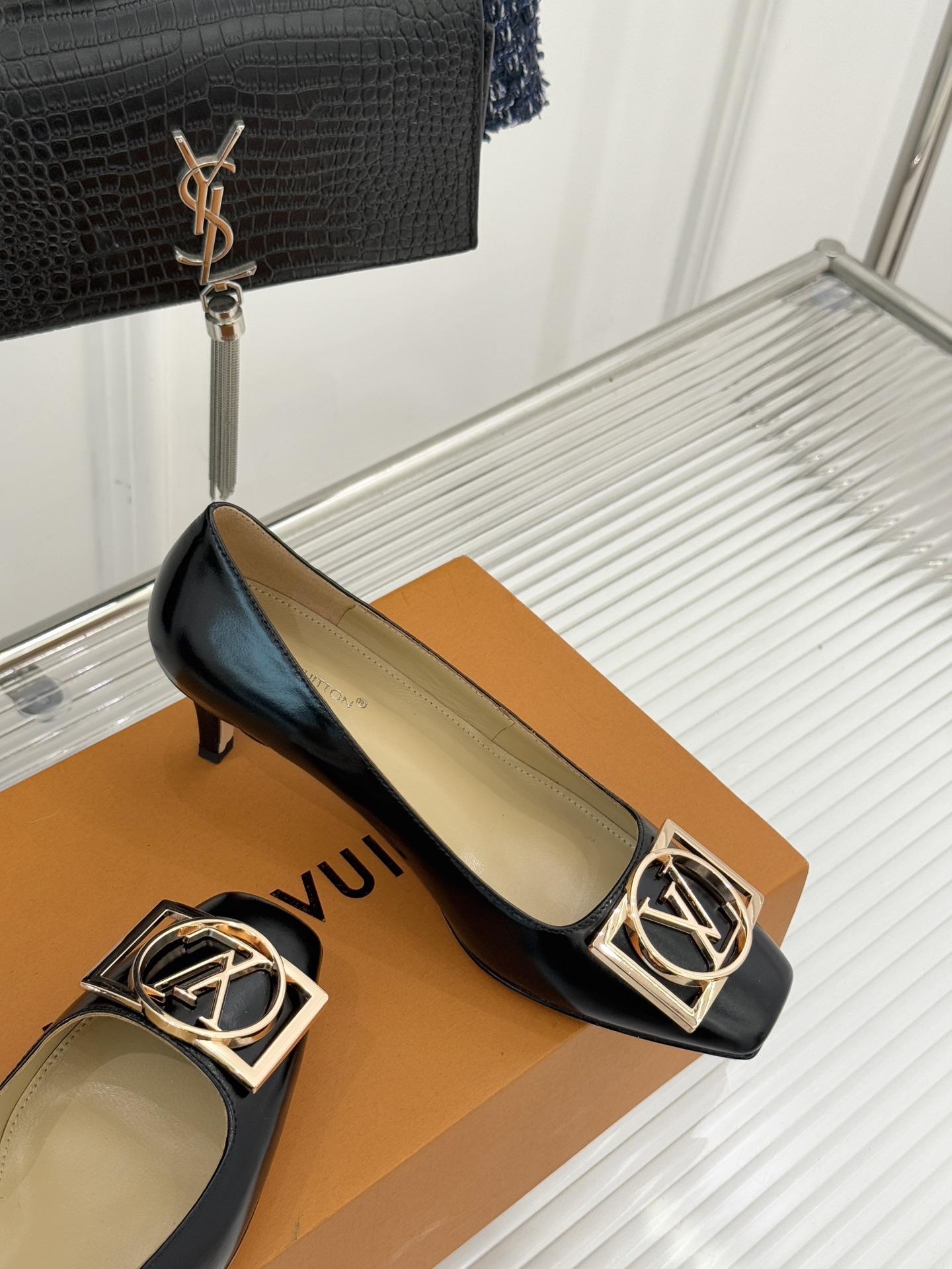 Women's high heels